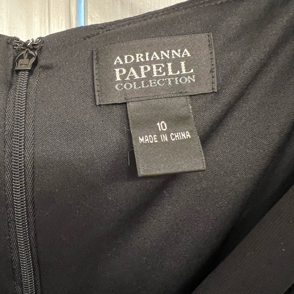 Adrianna Papell Special occasion Dresss. Size 10 black, very figure flattering - Picture 5 of 5